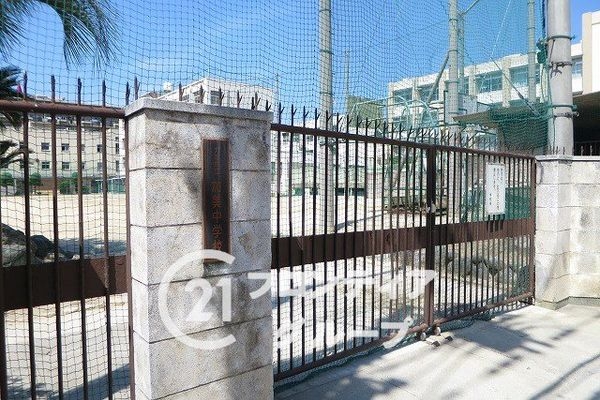 大阪市平野区加美東１丁目　新築一戸建て　全１区画(大阪市立加美中学校)