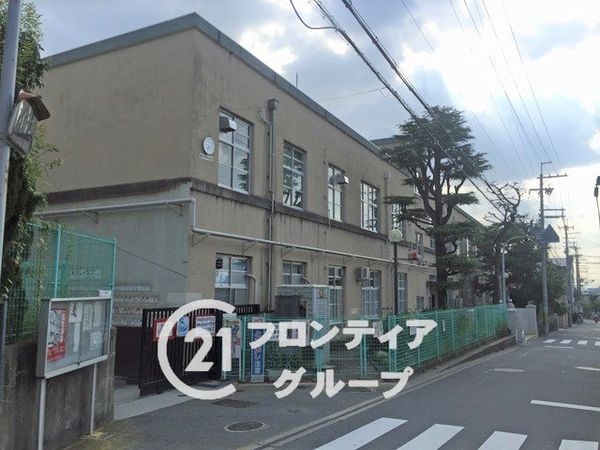 東大阪市中石切町２丁目の中古一戸建て(東大阪市立石切小学校)