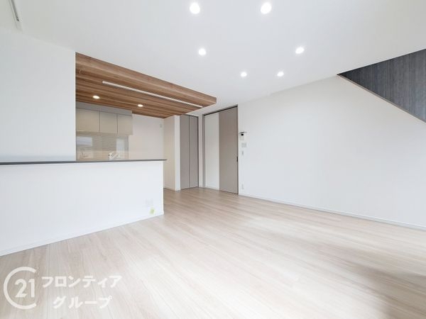 東大阪市花園東町２丁目　新築一戸建て
