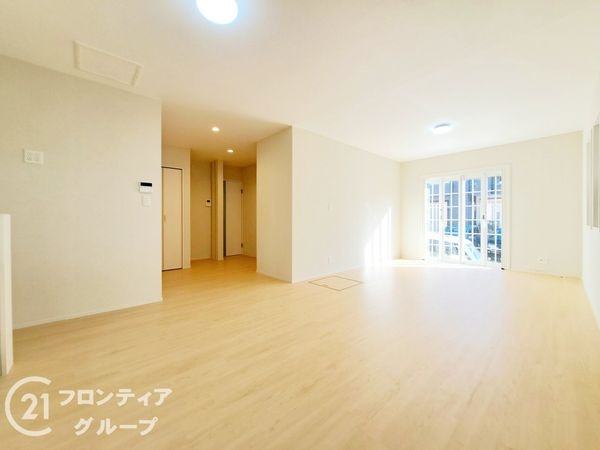 東大阪市上四条町　中古一戸建て