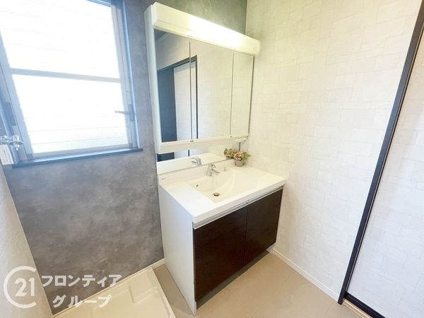 東大阪市出雲井本町の中古一戸建て