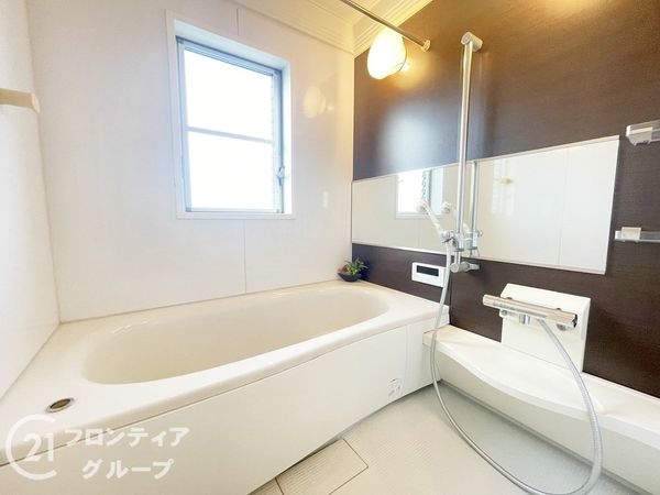 東大阪市出雲井本町　中古一戸建て