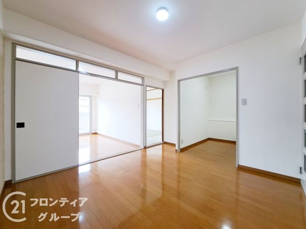 小阪パークハイツ弐号棟　中古マンション