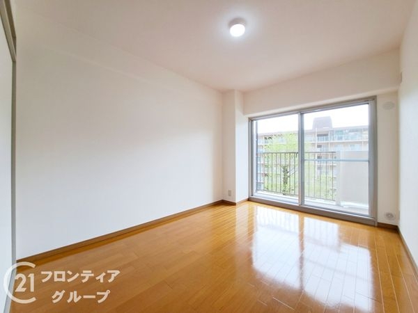小阪パークハイツ弐号棟　中古マンション