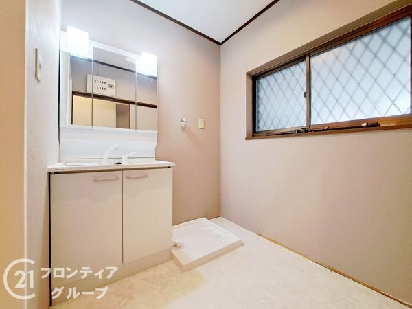 東大阪市東鴻池町５丁目の中古一戸建て