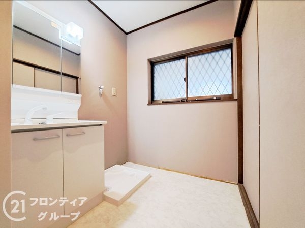 東大阪市東鴻池町５丁目の中古一戸建て
