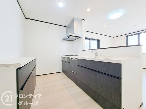 東大阪市花園東町２丁目　新築一戸建て