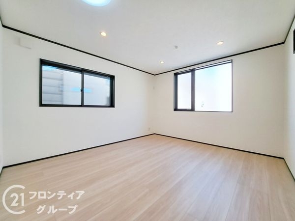 東大阪市花園東町２丁目　新築一戸建て