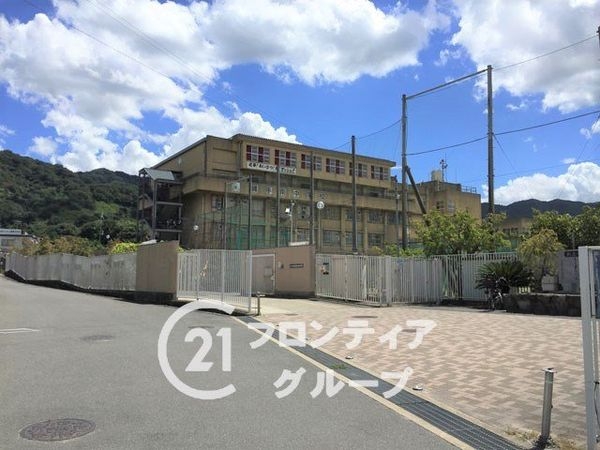 東大阪市六万寺町１丁目の中古一戸建て(くすは縄手南校横小路校舎)