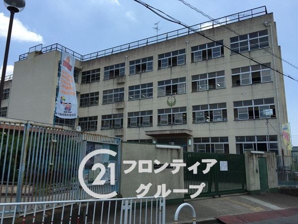 東大阪市五条町の中古一戸建て(東大阪市立縄手東小学校)
