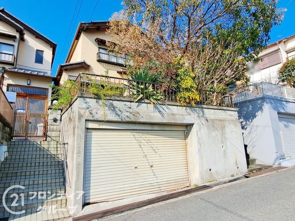 東大阪市上六万寺町　中古一戸建て