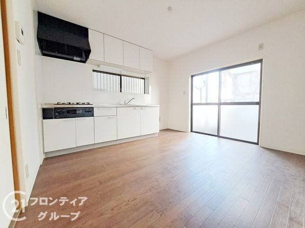 東大阪市上六万寺町　中古一戸建て