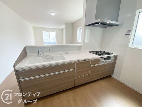 八尾市南亀井町２丁目新築一戸建て