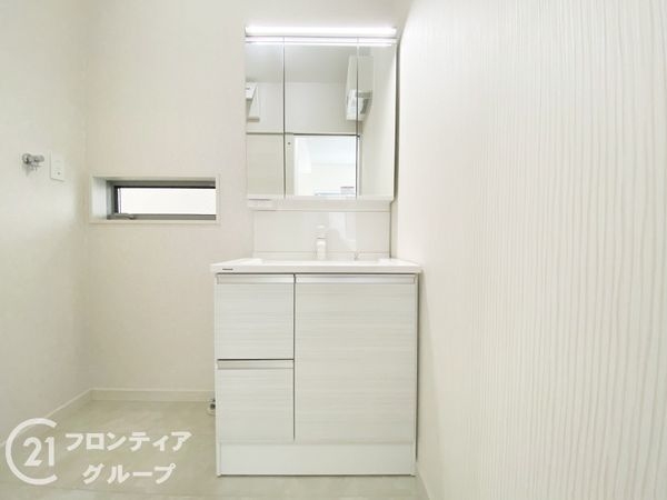東大阪市東鴻池町５丁目　新築一戸建て　全１区画