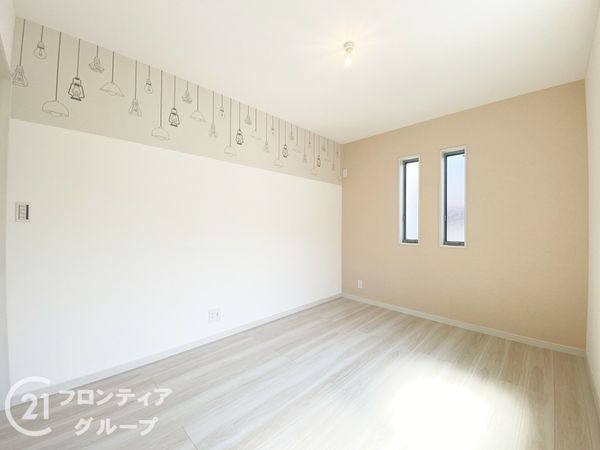 東大阪市東鴻池町５丁目　新築一戸建て　全１区画