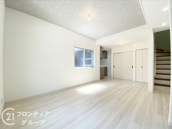 東大阪市東鴻池町５丁目　新築一戸建て　全１区画