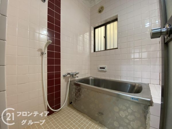東大阪市御厨東２丁目　中古一戸建て