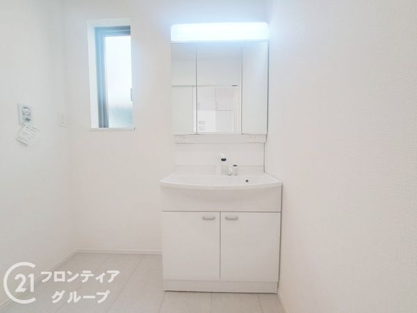東大阪市下六万寺町３丁目　新築一戸建て　全1区画