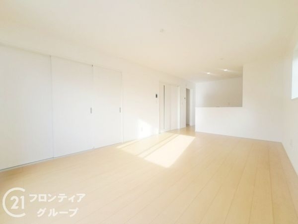 東大阪市下六万寺町３丁目　新築一戸建て　全1区画