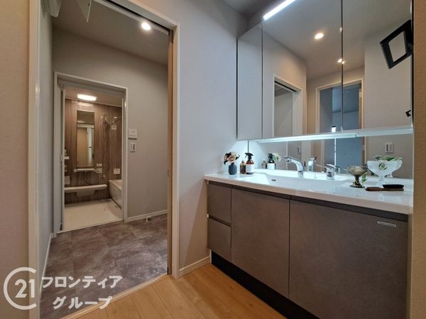 八尾市久宝園３丁目の中古一戸建て