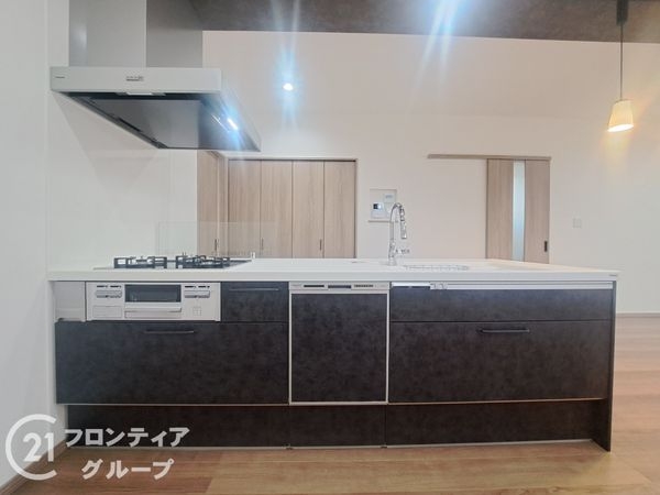 東大阪市若江西新町３丁目　新築一戸建て　A号棟