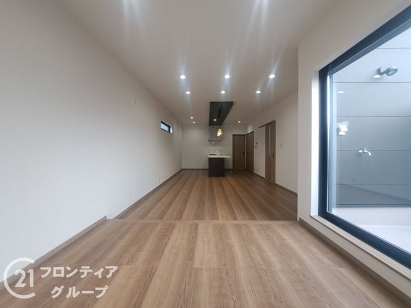 東大阪市若江西新町３丁目　新築一戸建て　A号棟