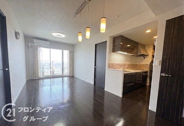 メガシティタワーズ　ザ・ウエスト　中古マンション