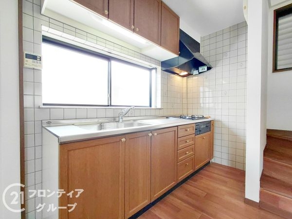 東大阪市豊浦町　中古一戸建て