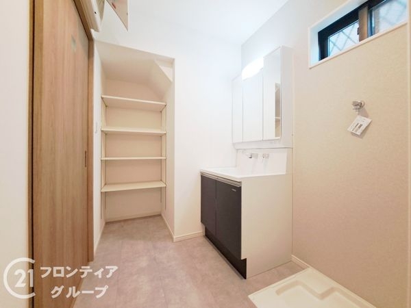 八尾市安中町８丁目　新築一戸建て　全１区画