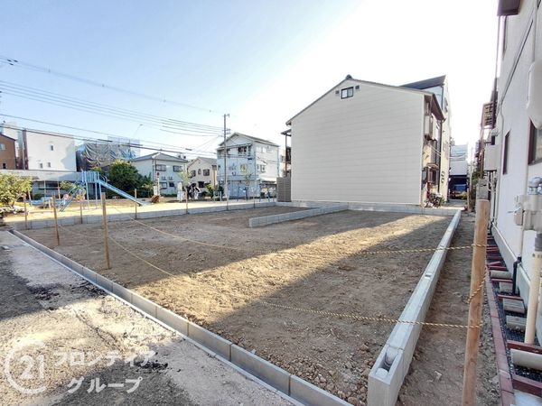 大阪市平野区西脇１丁目　新築一戸建て　１期　２号棟