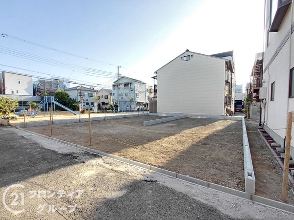 大阪市平野区西脇１丁目　新築一戸建て　１期　１号棟