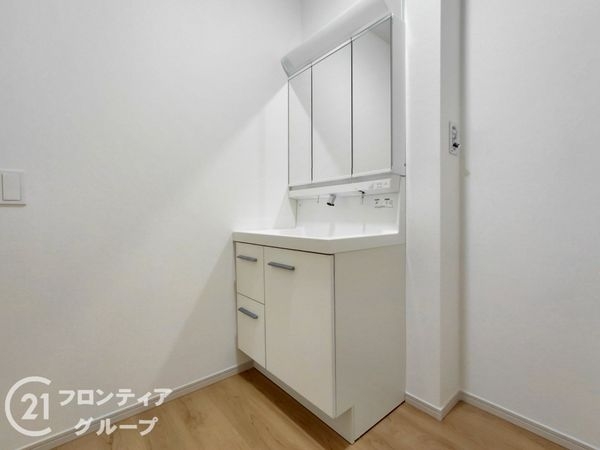 大阪市平野区瓜破西３丁目　新築一戸建て　１期　1号棟