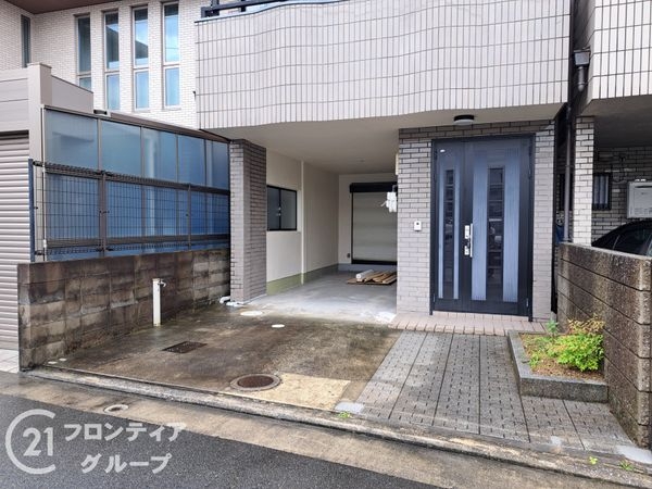 東大阪市昭和町　中古一戸建て
