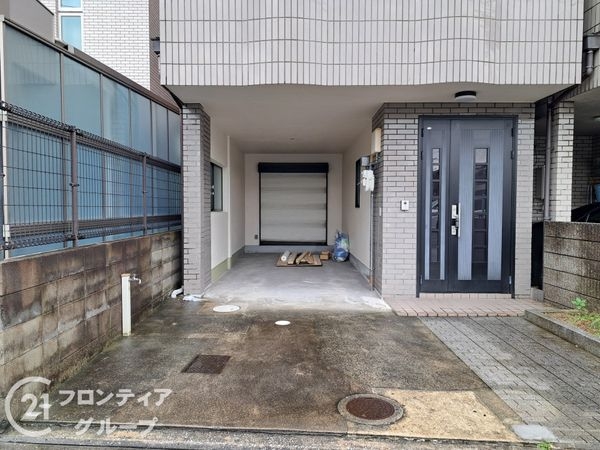 東大阪市昭和町　中古一戸建て