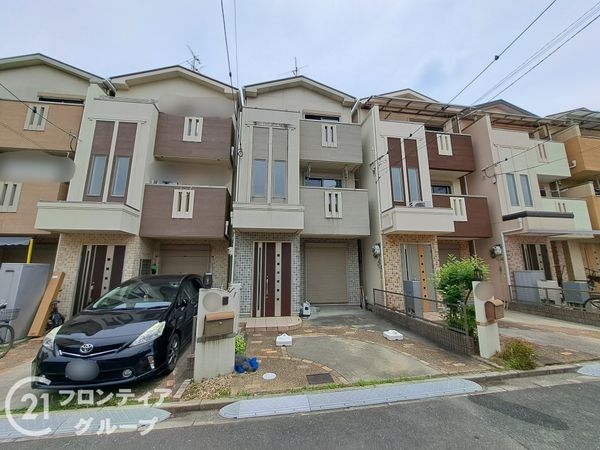 東大阪市布市町２丁目の中古一戸建て