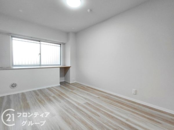 クロスティ八尾南壱番館　中古マンション