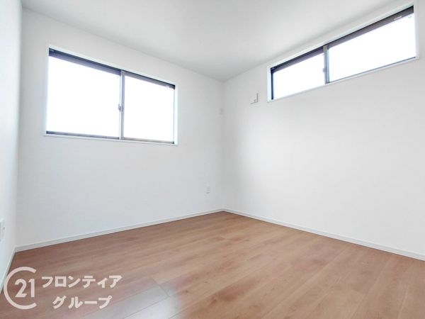 松原市岡３丁目新築一戸建て