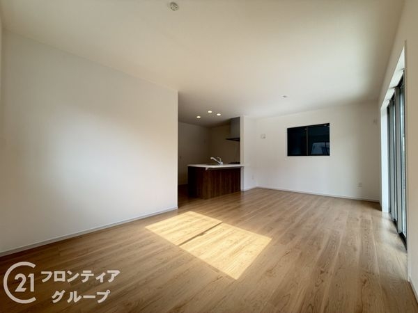 松原市北新町５丁目　新築一戸建て　１期　全１区画
