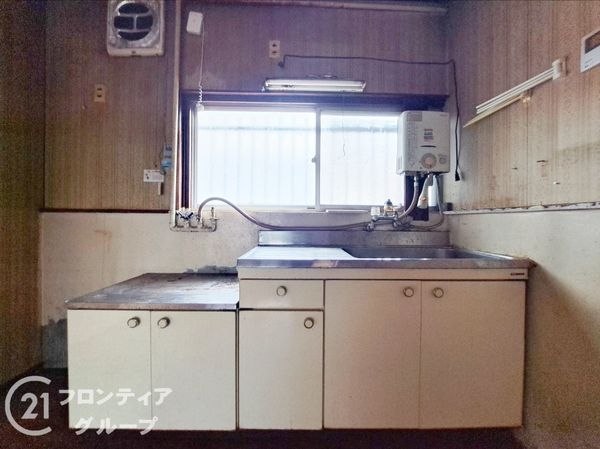東大阪市荒川３丁目　中古一戸建て