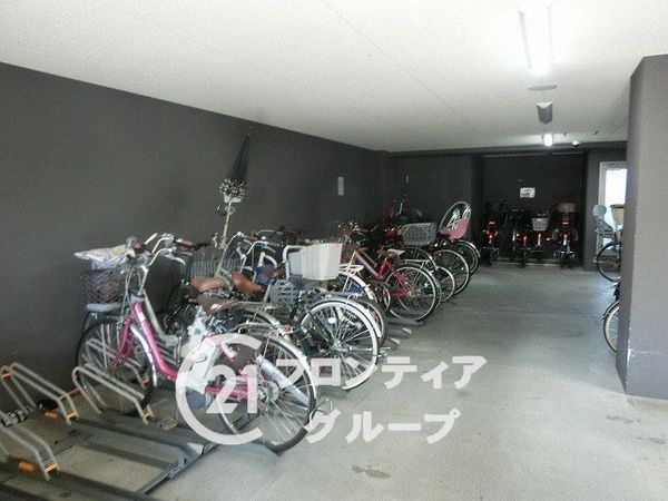 エステムコート八戸ノ里ステーションプレッソ　中古マンション