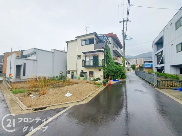 東大阪市鳥居町　新築一戸建て