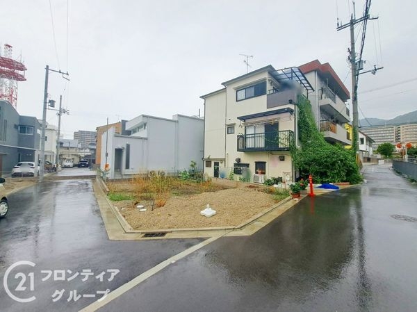 東大阪市鳥居町　新築一戸建て
