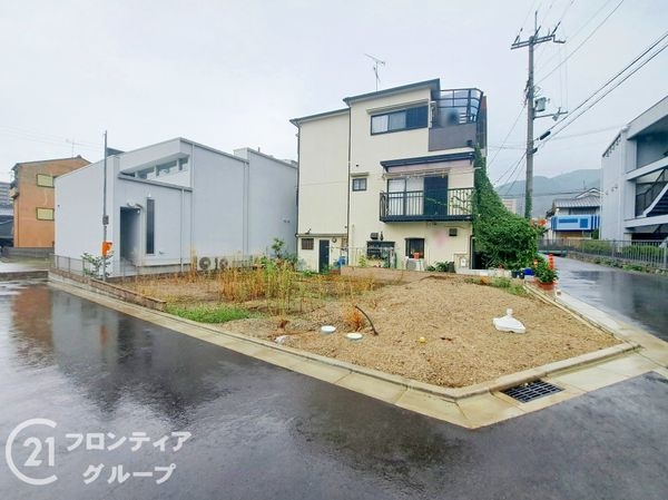 東大阪市鳥居町　新築一戸建て