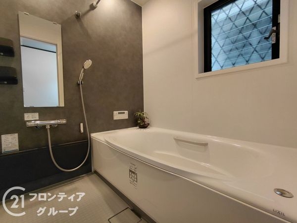 八尾市久宝寺１丁目　中古一戸建て
