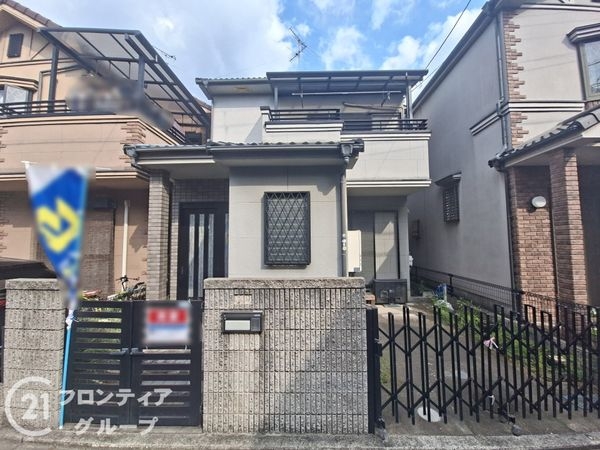 八尾市東山本町５丁目　中古一戸建て