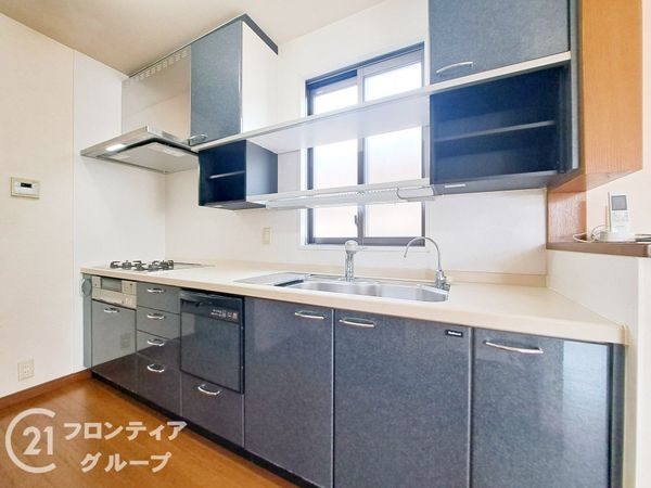 八尾市東山本新町３丁目　中古一戸建て