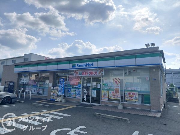 東大阪市吉田下島　新築一戸建て(ファミリーマート東大阪吉田下島店)