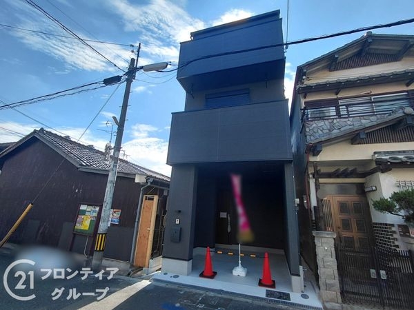 大阪市平野区加美鞍作２丁目　新築一戸建て