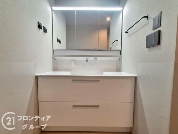 八尾市小畑町４丁目の中古一戸建て