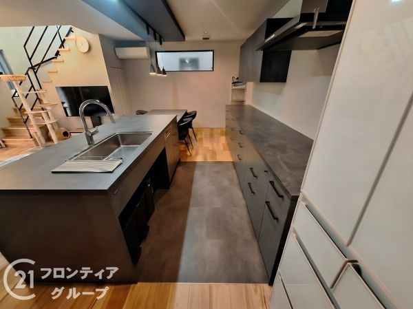 八尾市小畑町４丁目の中古一戸建て